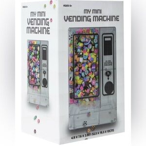 Mini Vending Machine Bank with Colorful Charms NIB